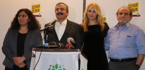 HDP’liler basın mensuplarıyla buluştu