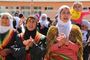 Hatay’ın Erzin ve Dörtyol ilçelerinde Newroz kutlandı